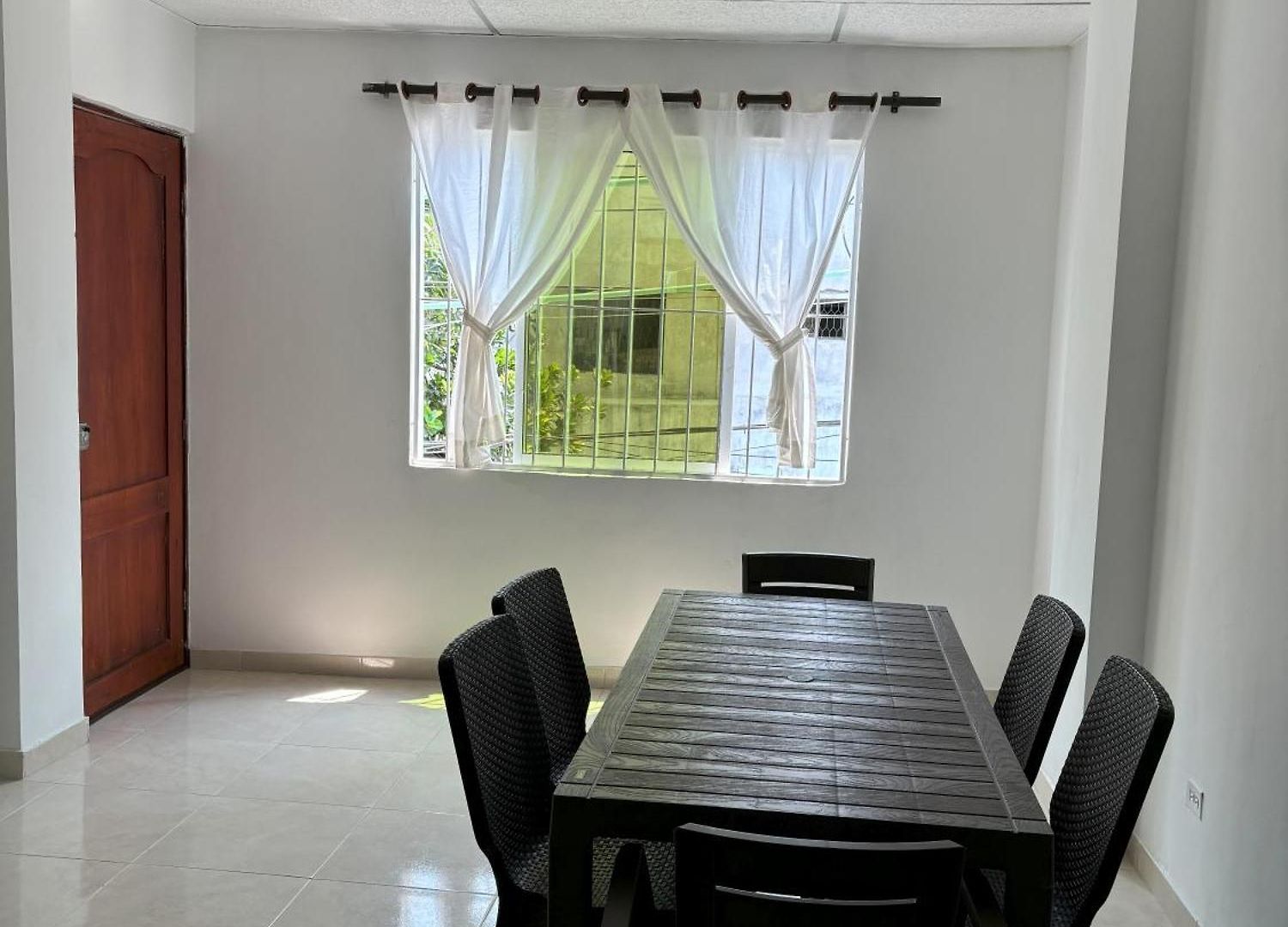 Deusades Apartamento